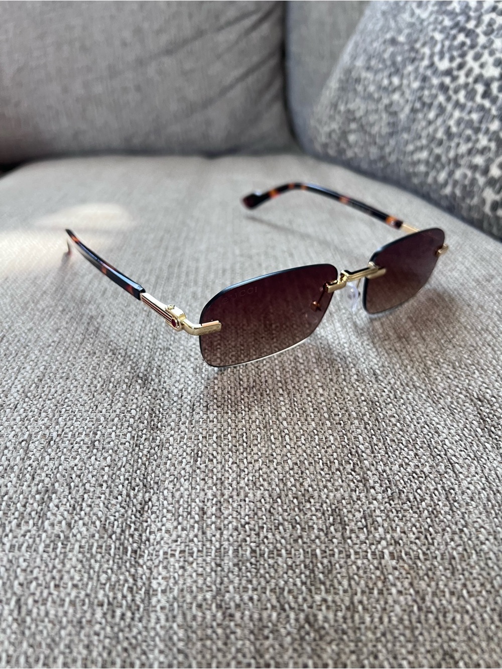 Gucci Rimless Brown Gradient Sunglasses with Gold Hardware - Picture 3 of 7